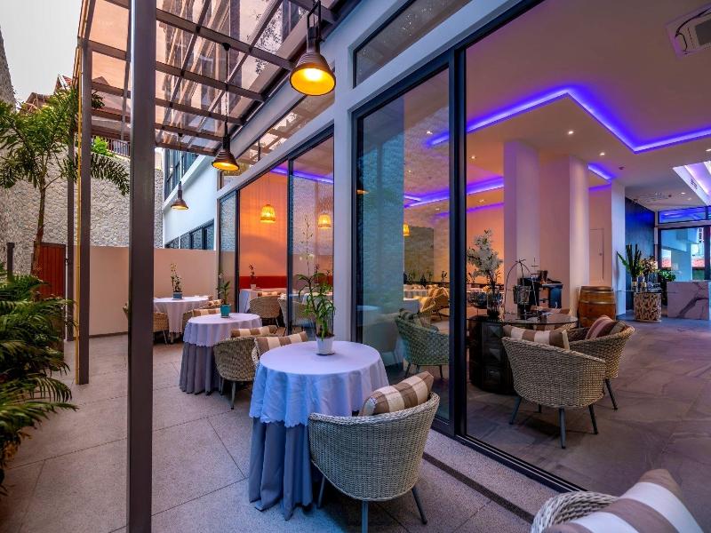 Patong Heights — restaurant