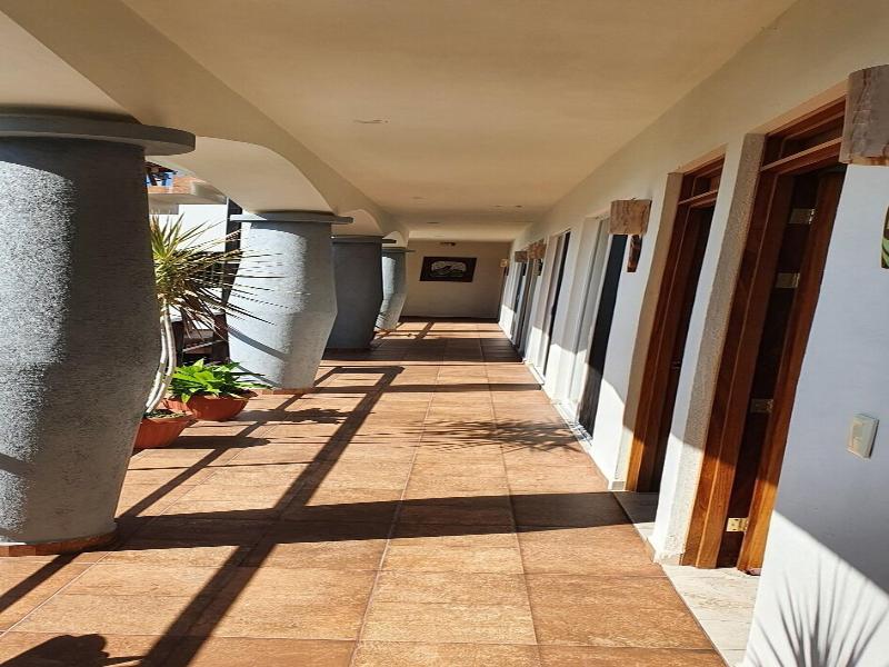 Carri Surf Studio