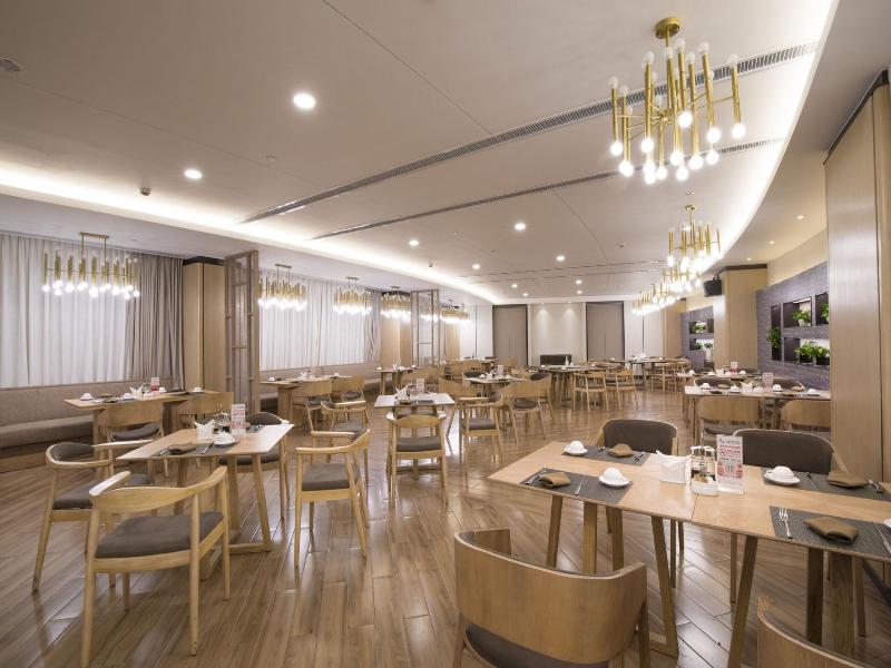 Jin Jiang Pine City Hotel Shanghai image