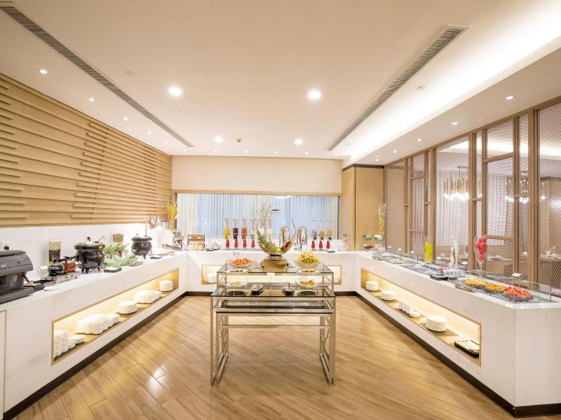 Jin Jiang Pine City Hotel Shanghai image