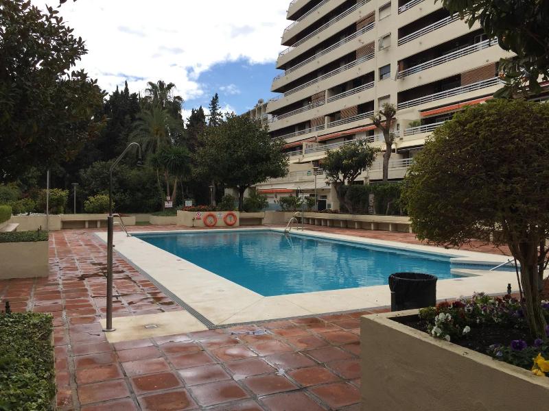 Marbella Skol image