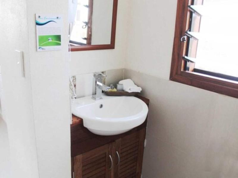 Vanuatu Beachfront Apartments image