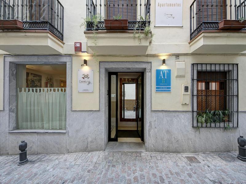 Apartamentos Turisticos Centro — general view