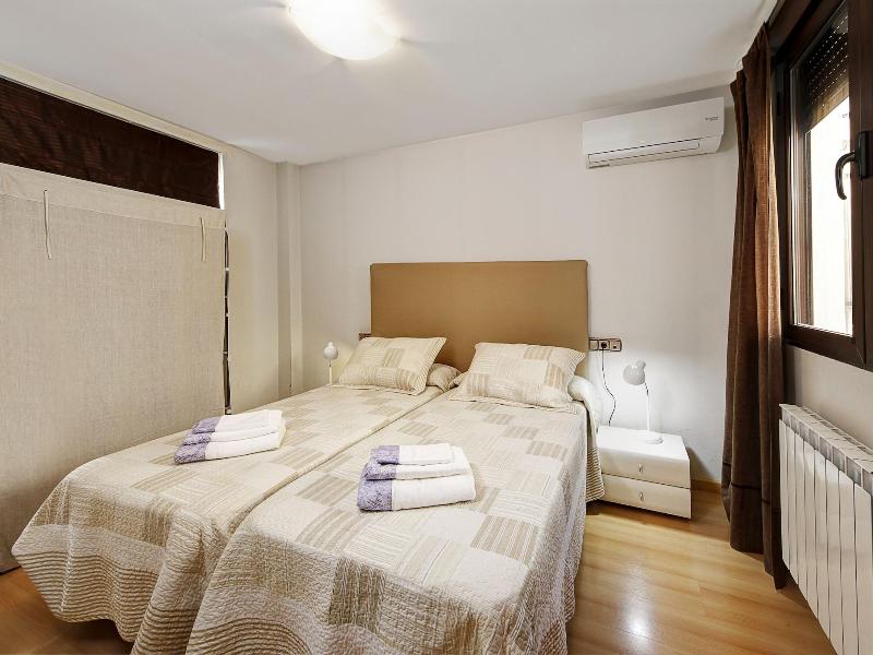 Apartamentos Turisticos Centro image