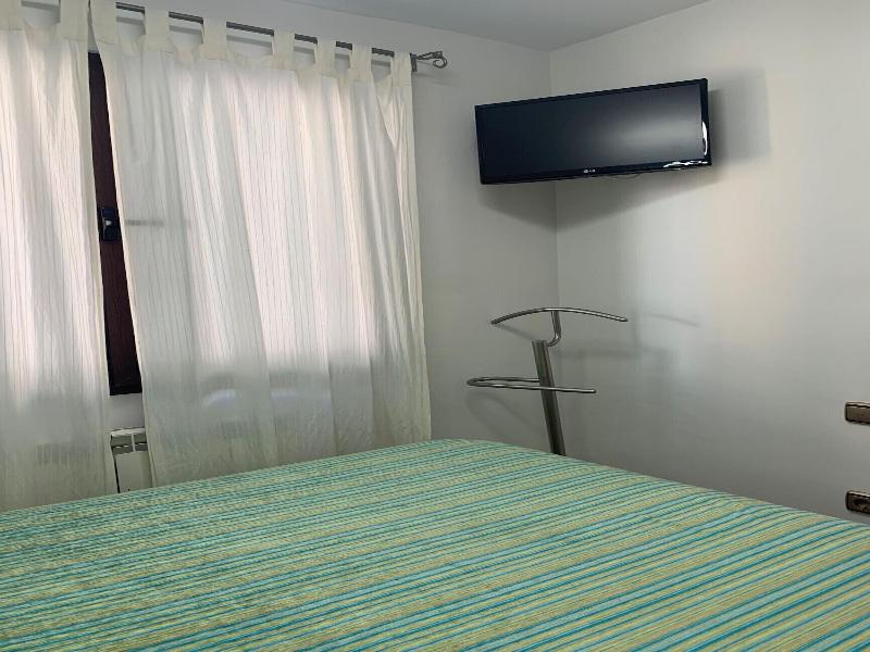 Apartamentos Turisticos Centro image