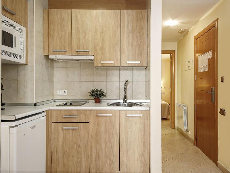 Apartamentos Turisticos Centro image