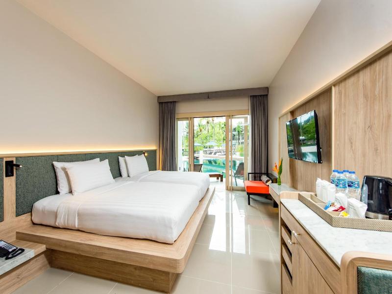 Holiday Ao Nang Beach Resort, Krabi image