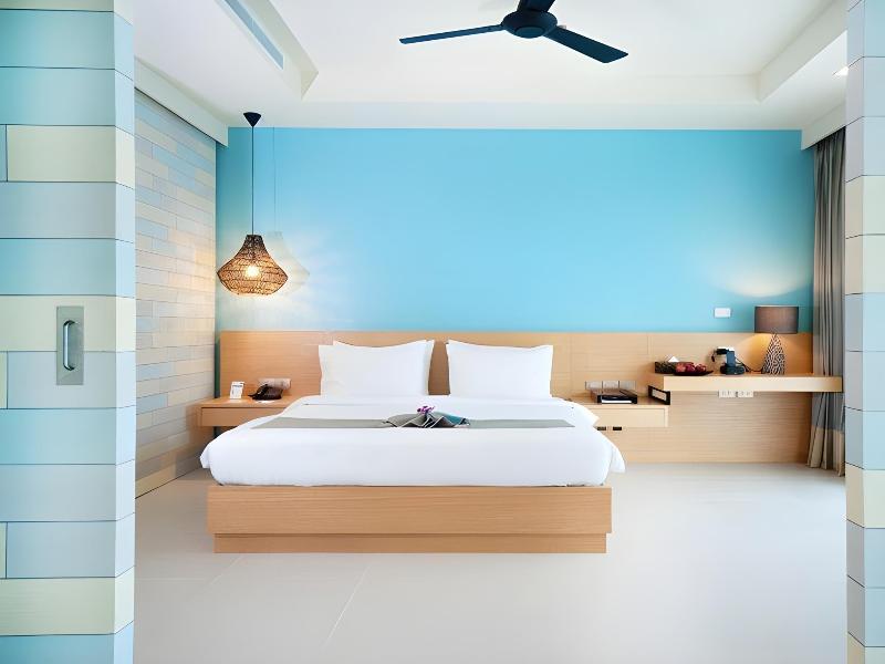 Holiday Ao Nang Beach Resort, Krabi image
