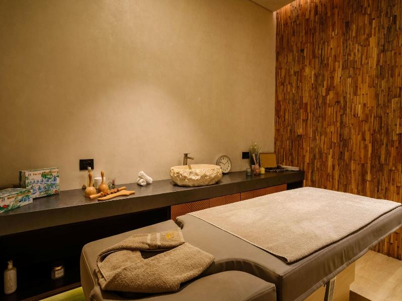 Mk Hotel Tirana image