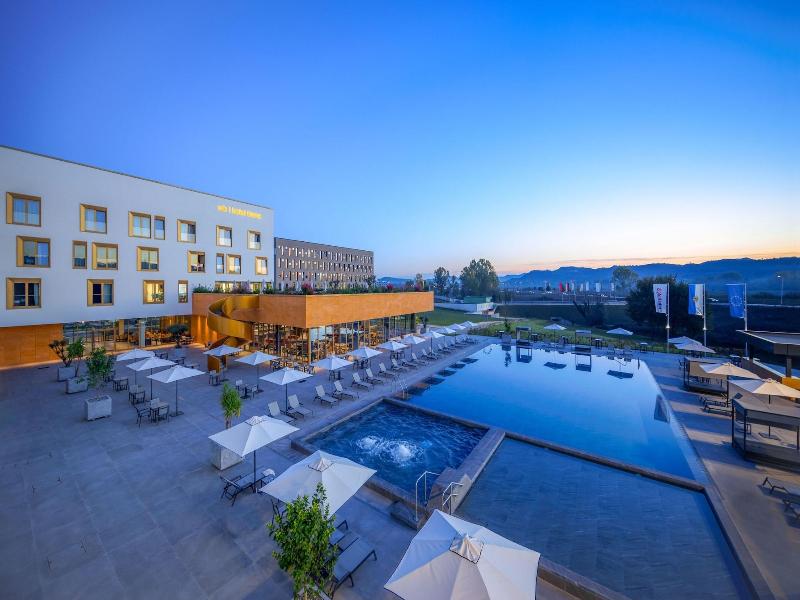 Mk Hotel Tirana image