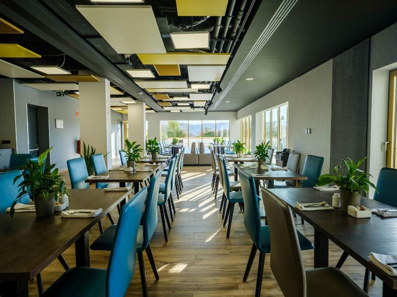 Mk Hotel Tirana image