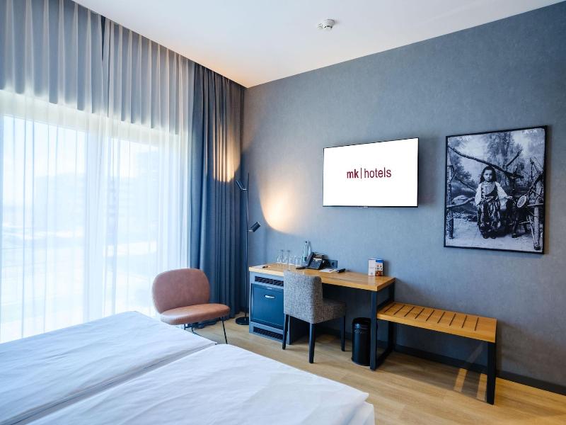 Mk Hotel Tirana image