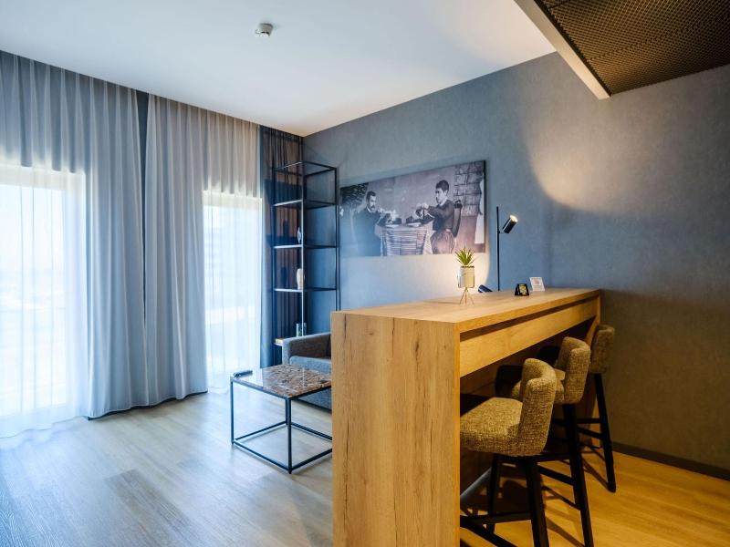 Mk Hotel Tirana image