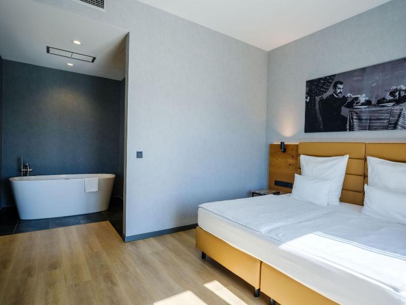 Mk Hotel Tirana image