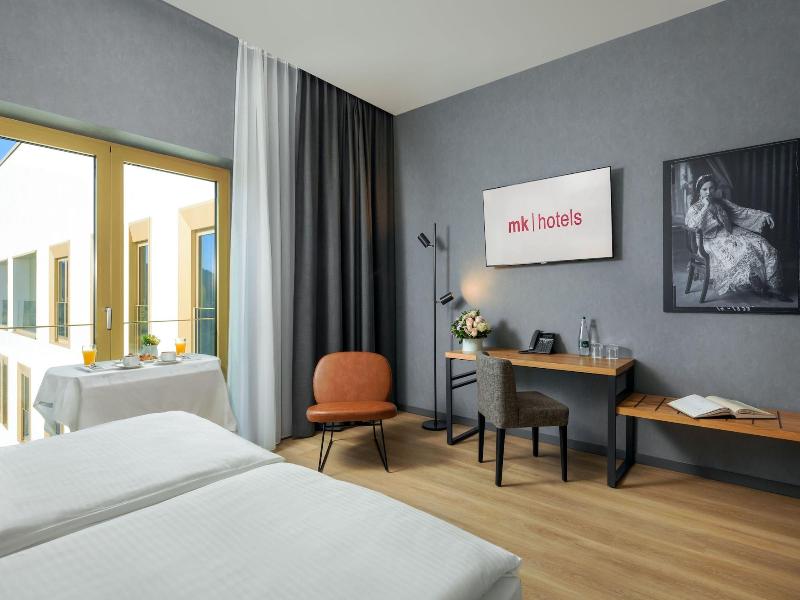 Mk Hotel Tirana image