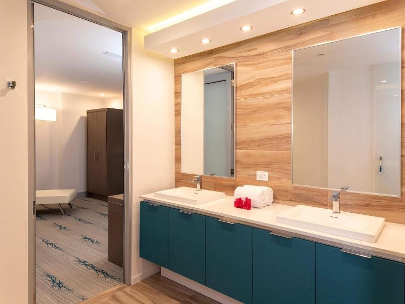 Marketplace Suites image