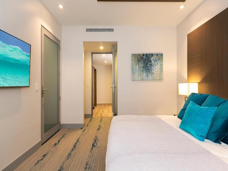 Marketplace Suites image