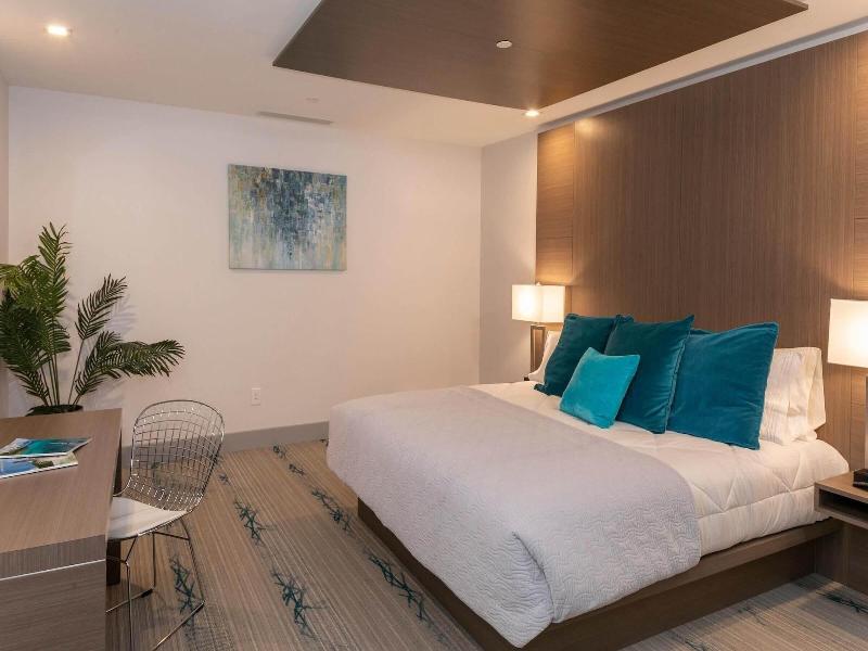 Marketplace Suites image