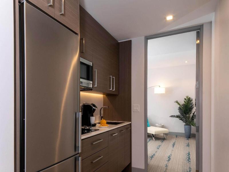 Marketplace Suites image