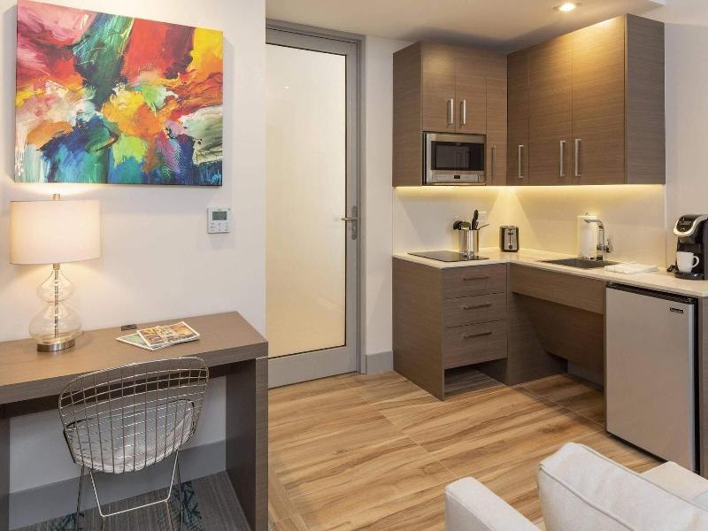 Marketplace Suites image