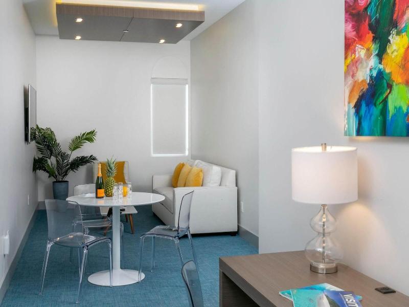 Marketplace Suites image