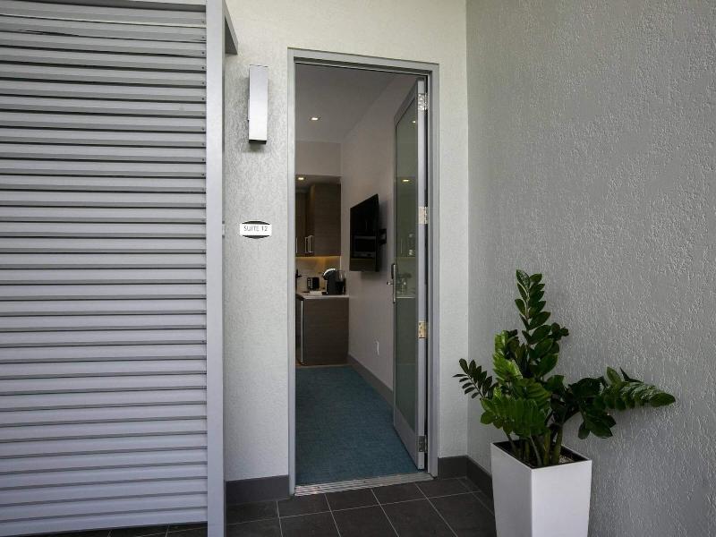 Marketplace Suites image