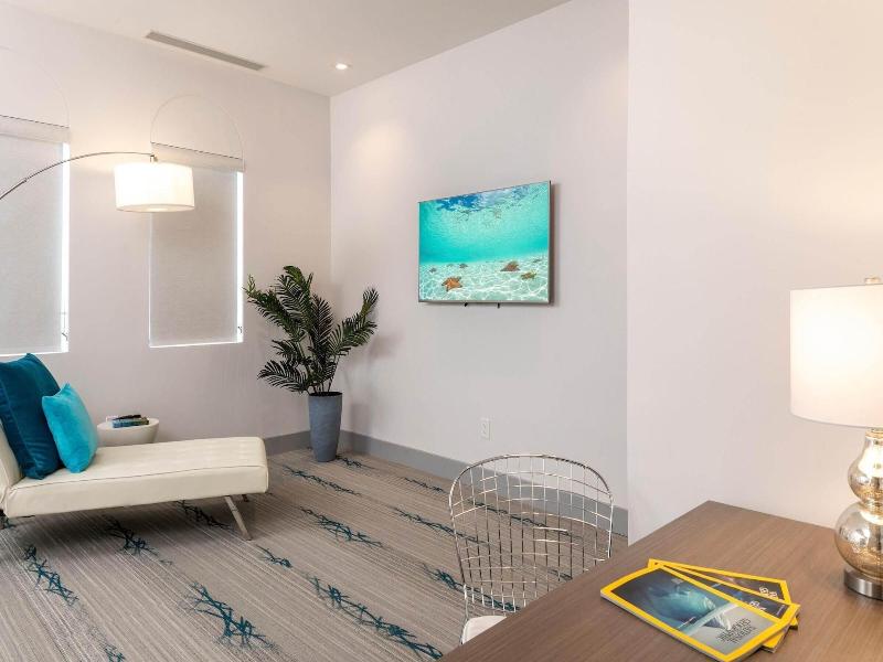 Marketplace Suites image