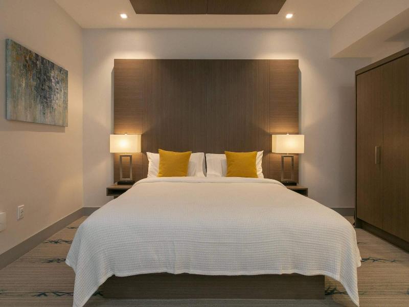 Marketplace Suites image