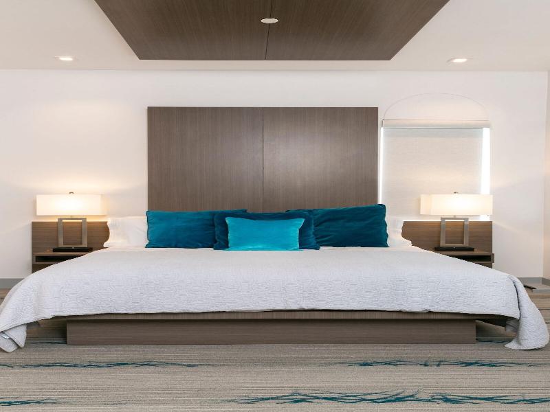 Marketplace Suites image