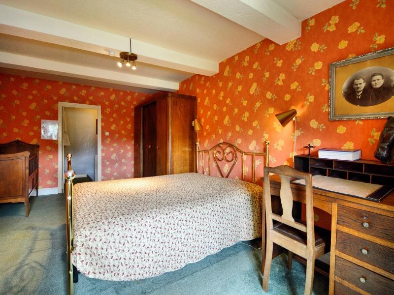 Very Authentic Ardennes House image
