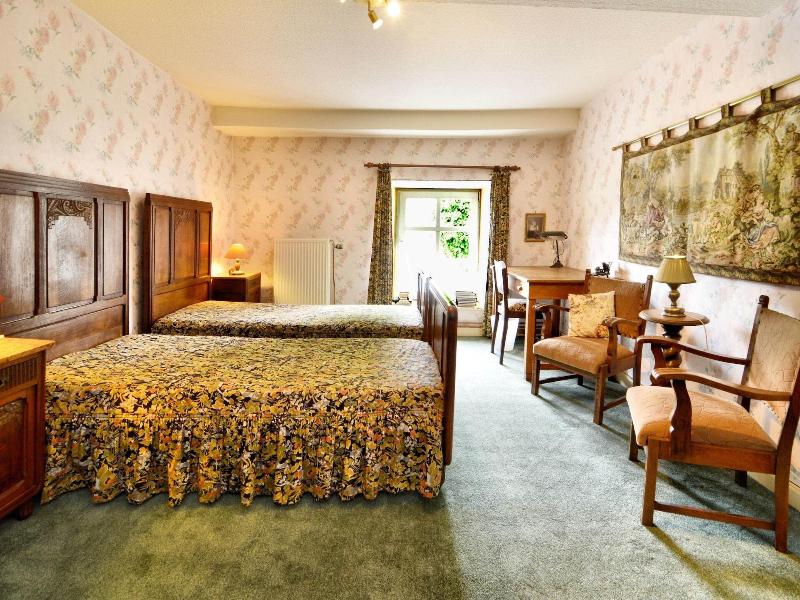 Very Authentic Ardennes House image
