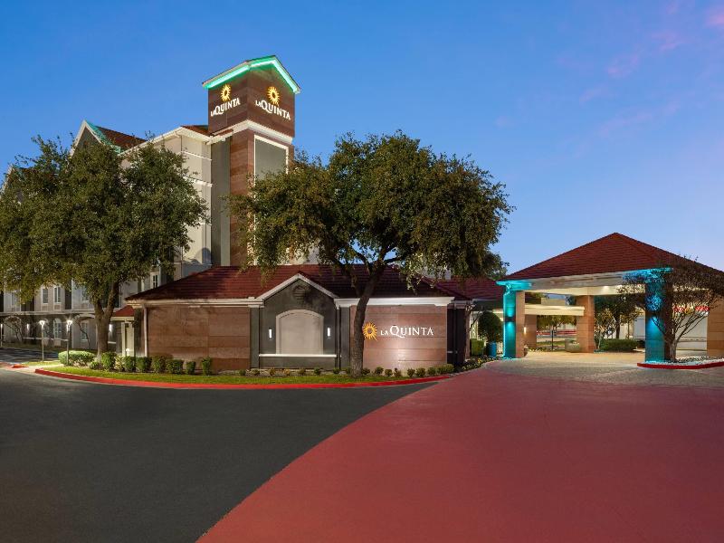 La Quinta Inn & Suites Dallas Arlington South — general view