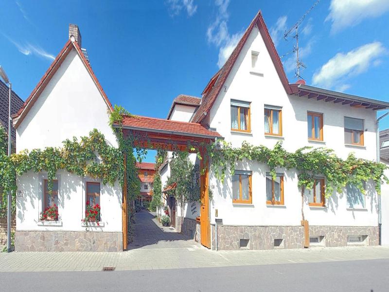 Hotel Bett & Frühstück image