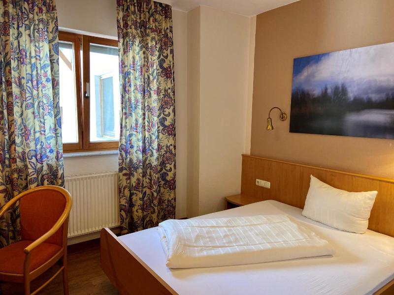 Hotel Bett & Frühstück image