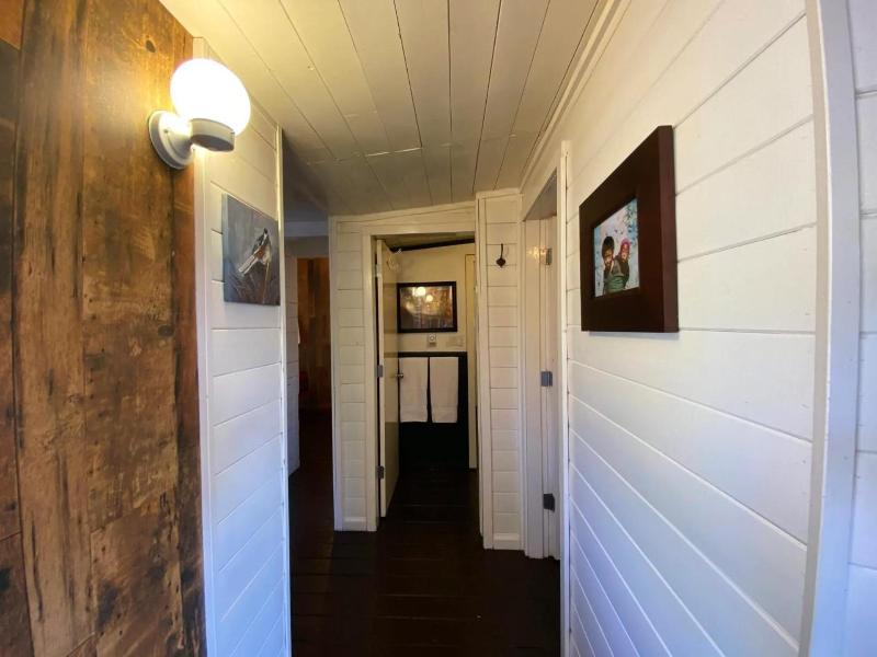 Woodhouse Cottages And Ranch