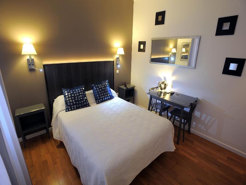 Hotel Italia image