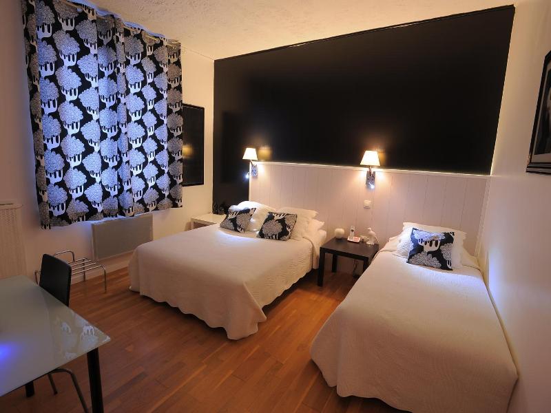Hotel Italia image