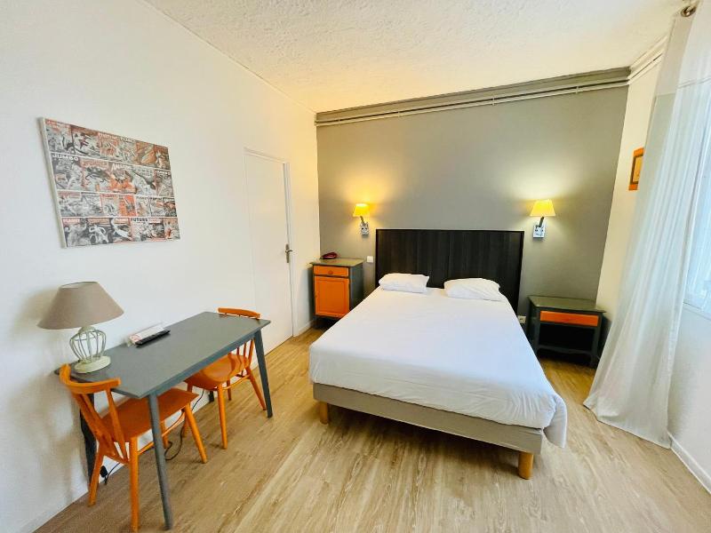 Hotel Italia image