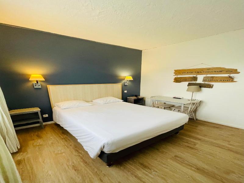 Hotel Italia image