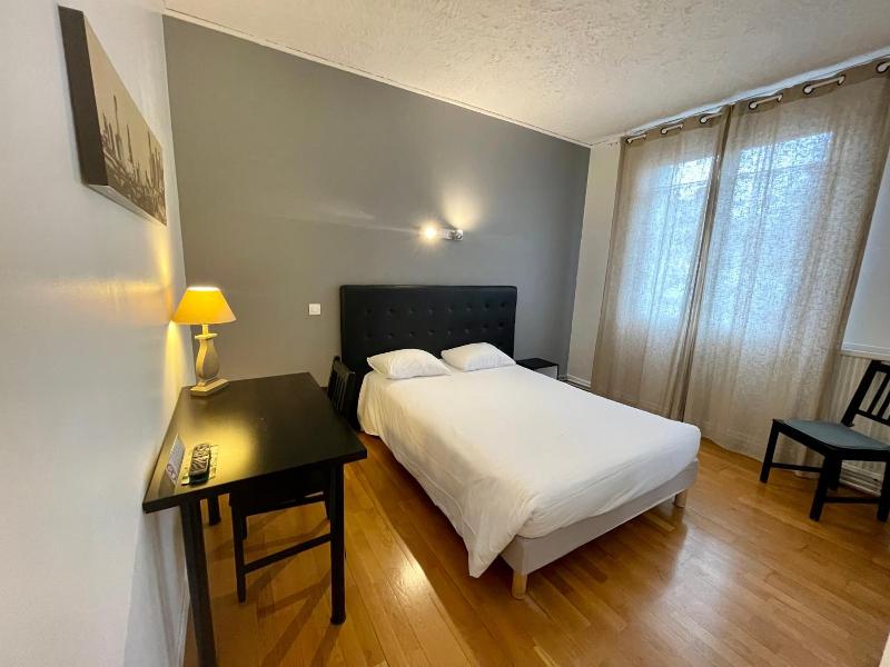 Hotel Italia image