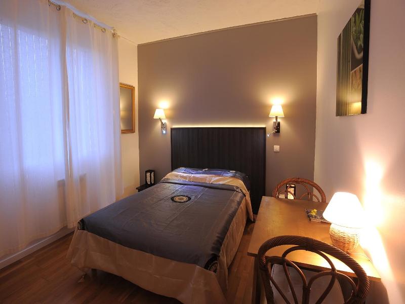 Hotel Italia image