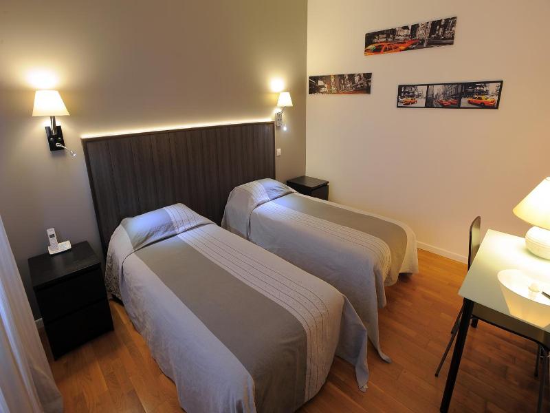 Hotel Italia image