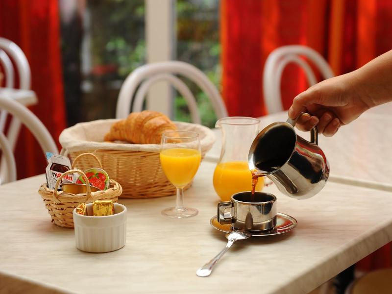 Hotel Italia image