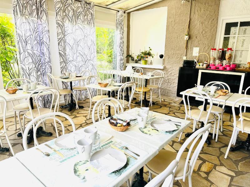 Hotel Italia image