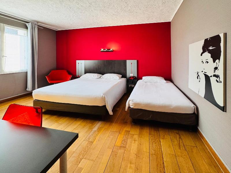 Hotel Italia image