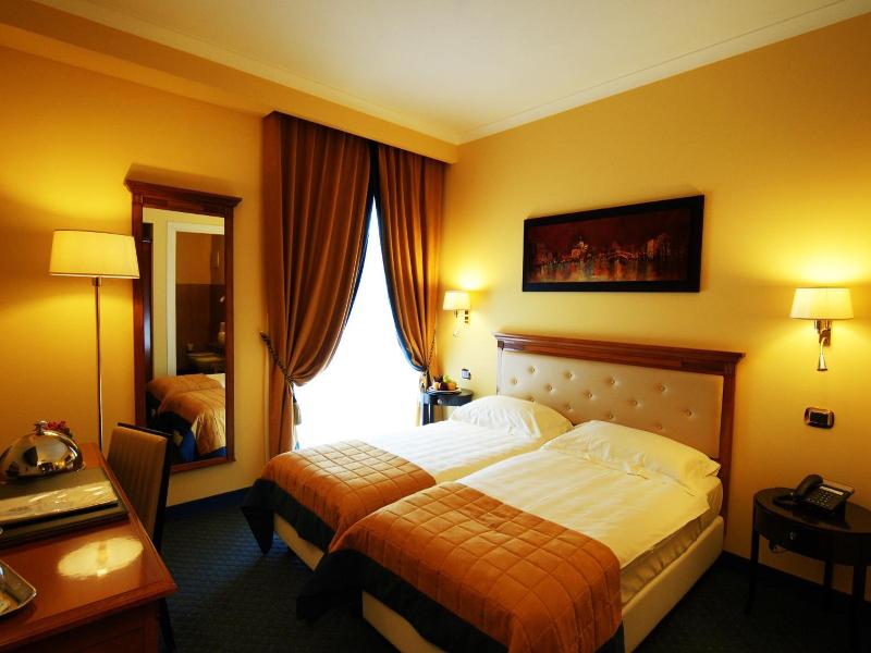 Bram Hotel image