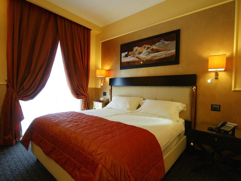 Bram Hotel image