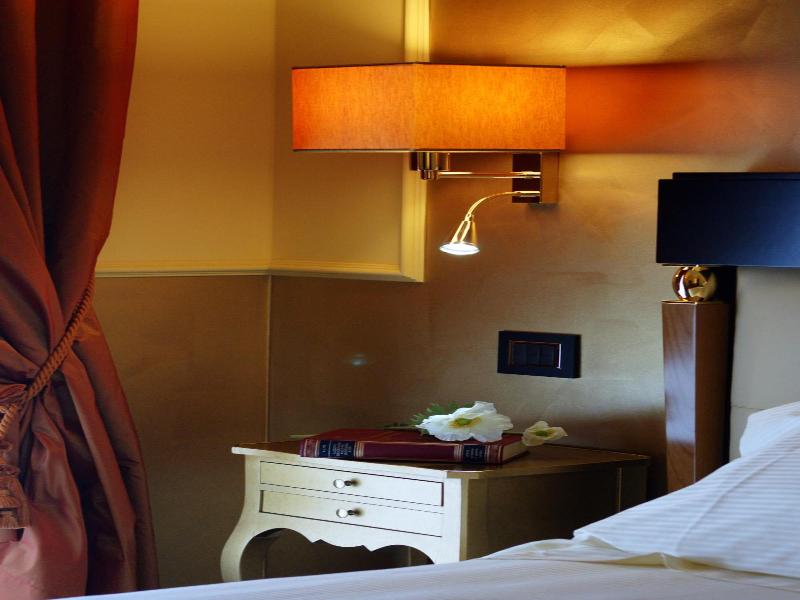 Bram Hotel image