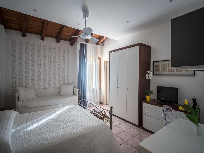 La Sosta Hotel image
