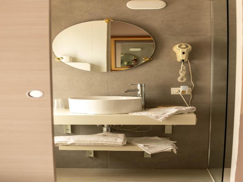 La Sosta Hotel image